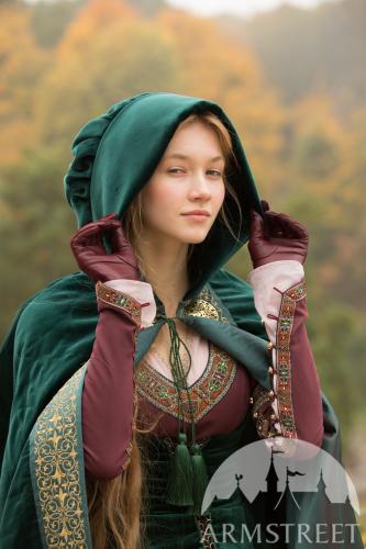 princess-velvet-cape-18