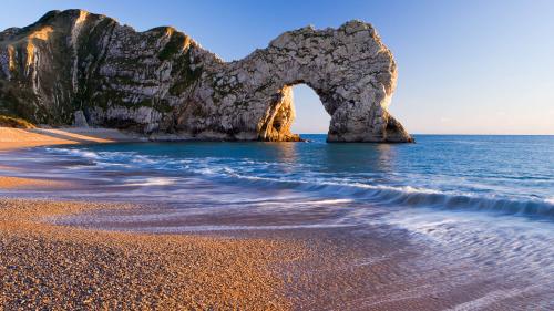 Durdle Door arch in Dorset, England