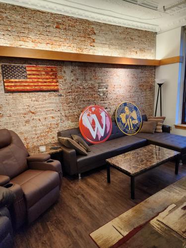 9b5bc6dd-5eb9-4753-8c0c-cb69fabd0fcb