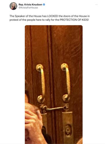 DB5A2F7A-C711-4482-B146-8C9A266812FC