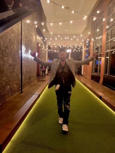 00f08d72-996f-4020-8ffd-edd8bd733e92