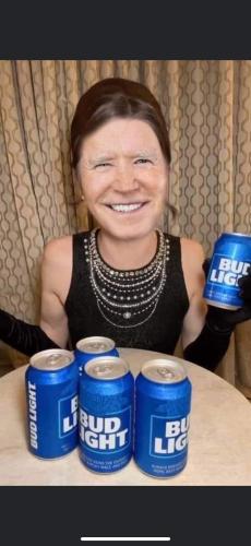 FB_IMG_1681738488436