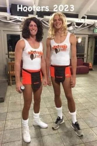 hooters 2023