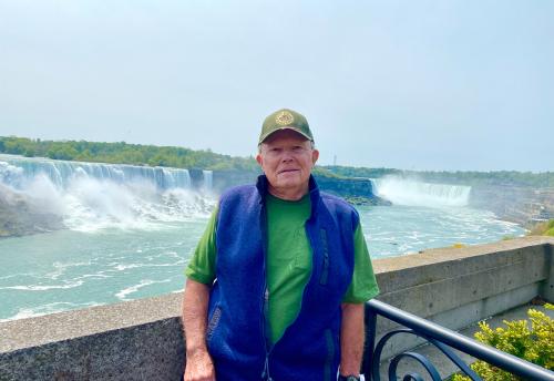 2A0C5D36-F253-4041-B0F9-FC4D2EAA97E7