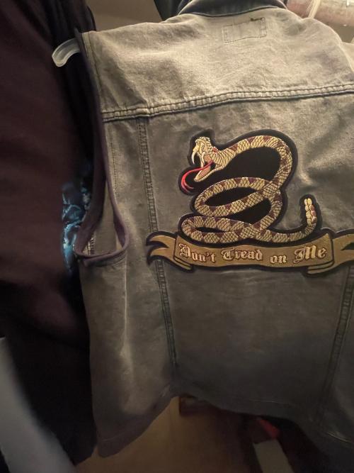 195DE9F1-AC3E-481A-8AC3-DEF1215D776B