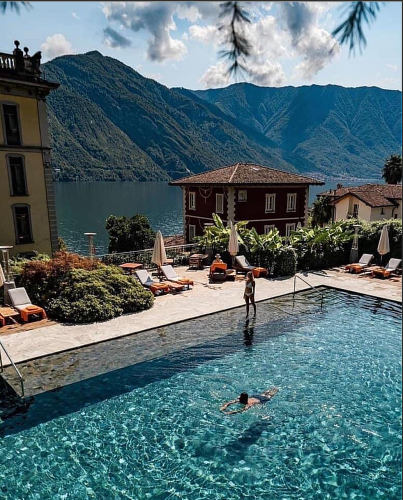 Mountainview pool in Italy