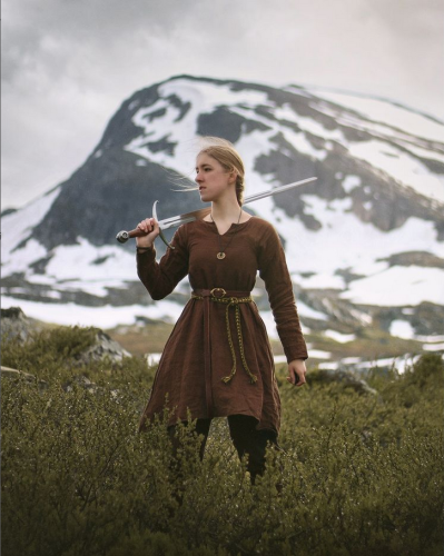 Screenshot 2023-06-24 at 09-38-56 medieval clothing • Instagram