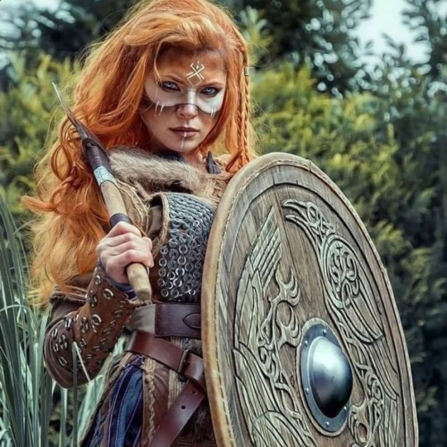 Screenshot 2023-07-06 at 17-01-17 veles_world on Instagram Model 😍😍😍😍@hannah_redfoxcloset Follow @veles_world