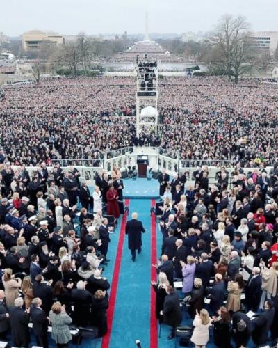 The reason Trump doesn't need to debate in one photo960px