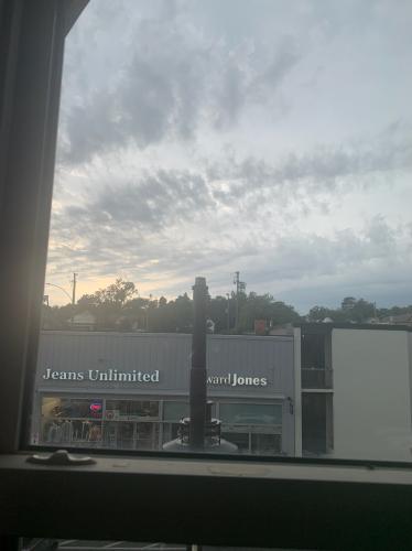 112F1F7F-4689-4F61-8FE4-AA4D36147F4E