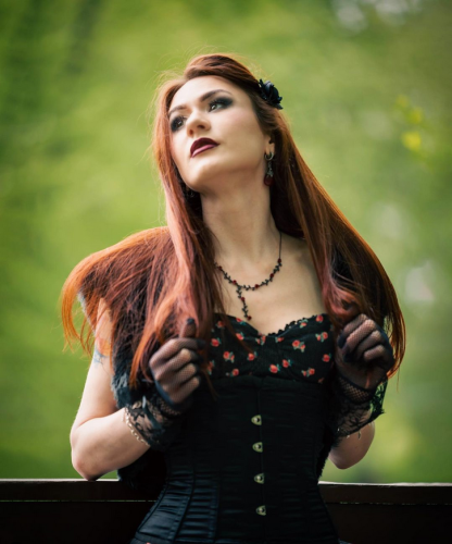 Screenshot 2023-09-16 at 15-35-21 Halo Perry Doll Alternative model (@haloperrydoll) • Instagram photos and videos