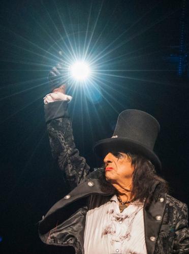 70777122007-alice-cooper-03