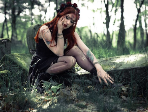 Screenshot 2023-09-09 at 16-25-35 Halo Perry Doll Alternative model (@haloperrydoll) • Instagram photos and videos