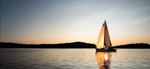 09-23-21 Boat on lake