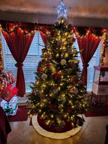 66bb0c9d-17ce-4069-8d93-99b0ddc3e8e1