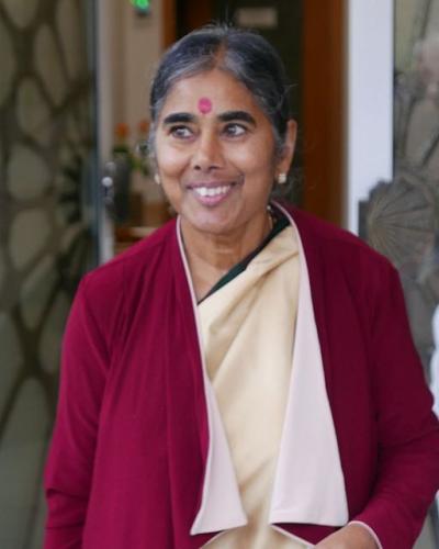 .         393352578_64573463210