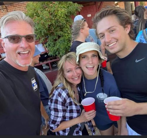 9d74f77b-595c-4e1f-bab5-a386889c3e85