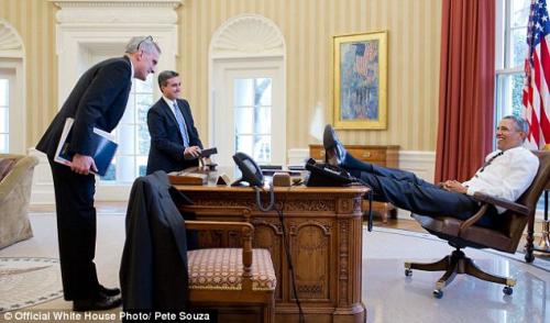 OBAMA FOOT