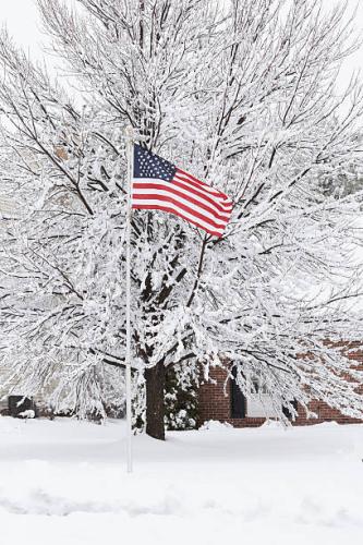 winter-patriotism-united-states-flag