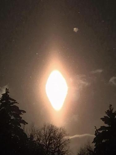 ,                GAkHyqHWIAACt_pp