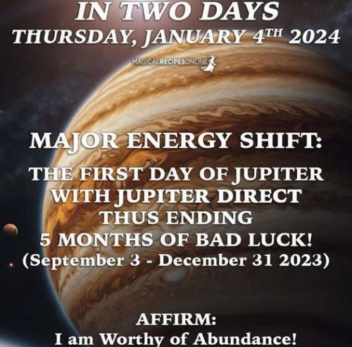 ,                GAkHyqHWIAACt_p