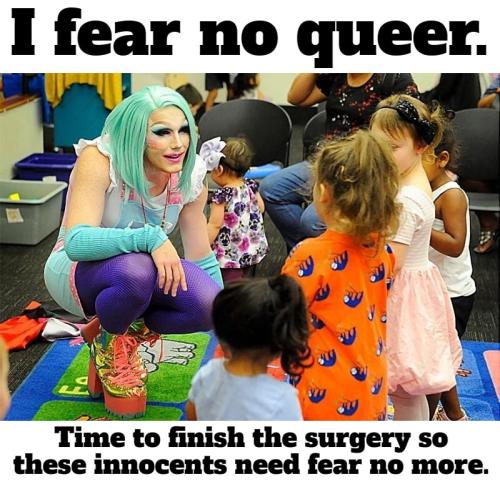 I fear no queer.800px