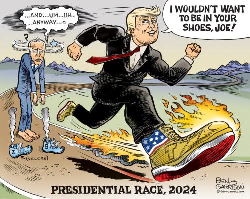 Trump_golden_sneakers-1536x1225