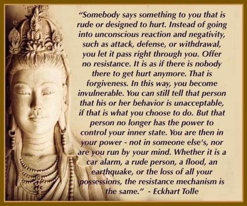 ,                GAkHyqHWIAACt_p