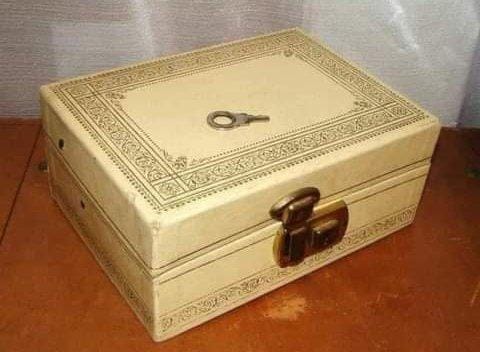 gramas box
