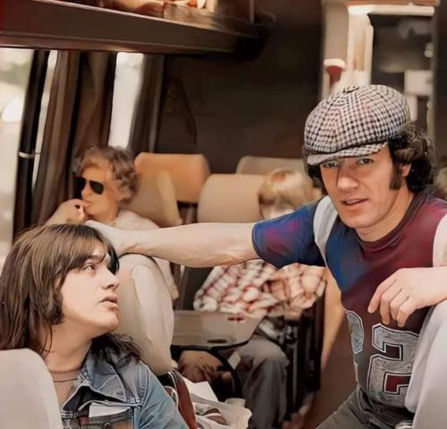 Screenshot_20240201_070604_Facebook