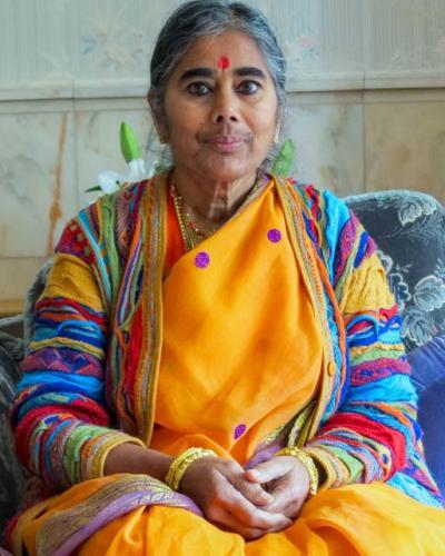 ,                GAkHyqHWIAACt_p