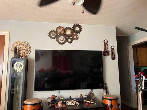 9460F4FA-49DD-4A88-907F-0A24294E53A0