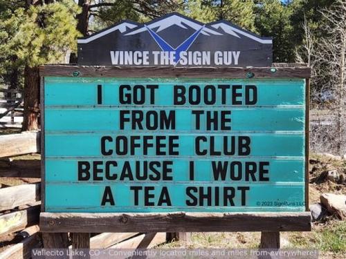 hilarious-puns-public-signs-64b001ea7332c__700_img_64e1e9d0116be_img_651a8e0a11a33