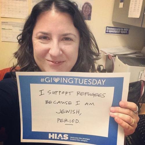Jews support refugees