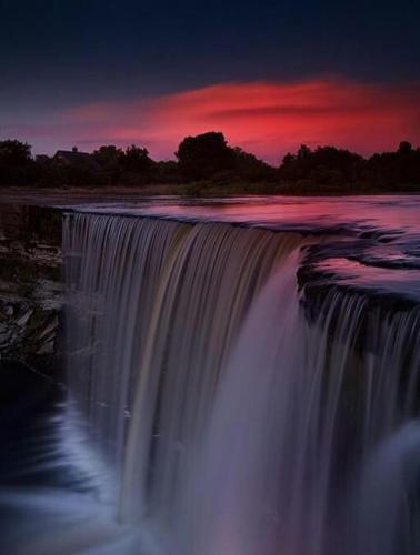 img-f94df252