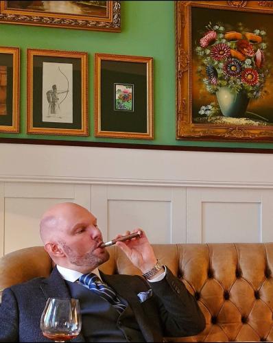 Screenshot_20240521-230031_My InstaPro