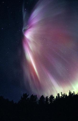 28-aurora-borealis-pekka-parviainenscience-photo-library