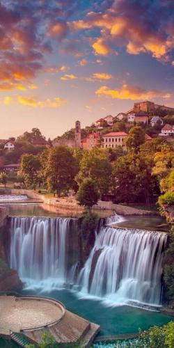 img-031a085b