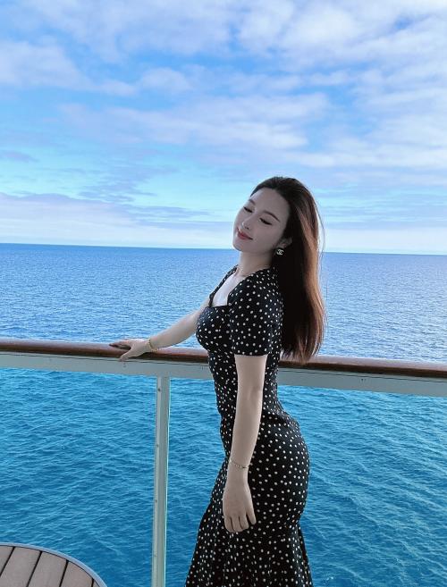 1000g0082l56mposio0004a4nn0db10apt6j8hl0