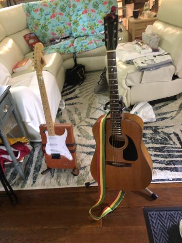 30A8A4B5-6E1A-44CF-A0F8-836DAD6D254D