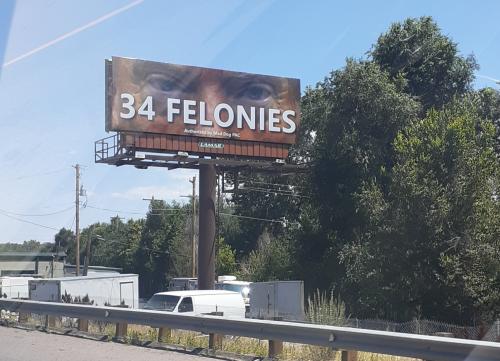 Trump_billboard_Hwy_285