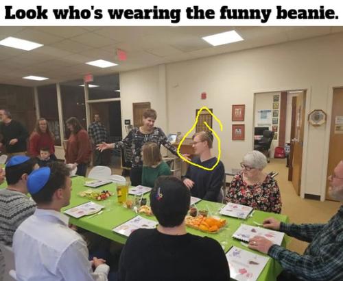 Look who's wearing the funny beanie.568px