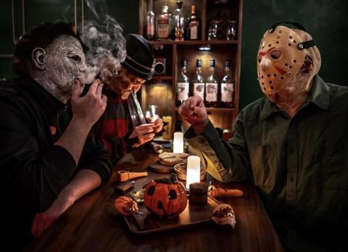 153873