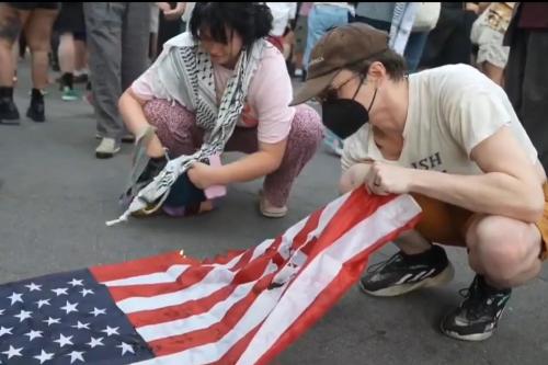 palestine-protesters-burn-american
