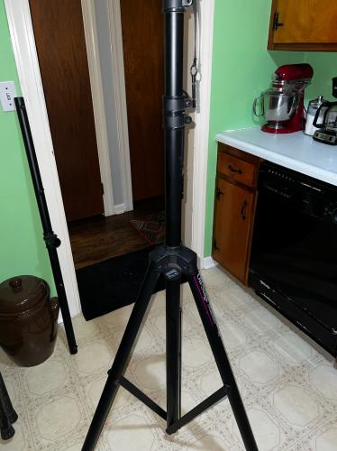 637B494D-D1D1-4AAE-AD39-13C33A94BAB2