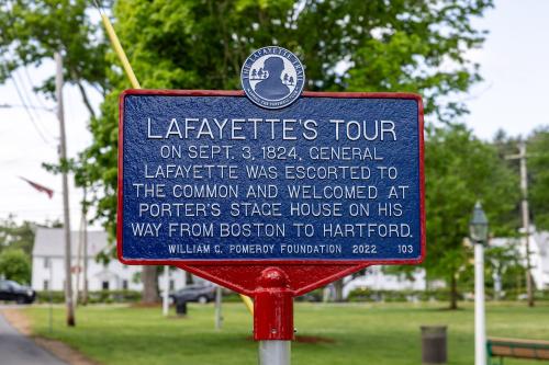 457158264_916143527216848_5040187534778104540_n