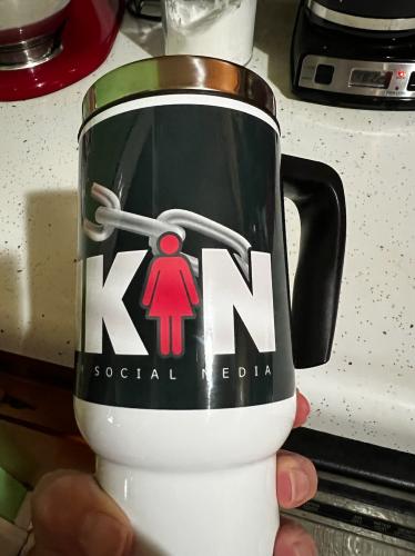 CE0FCF3D-0849-44D8-AD76-FAE9C41C698B