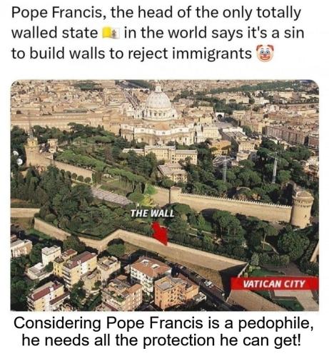 Pope Francis on walls.917px