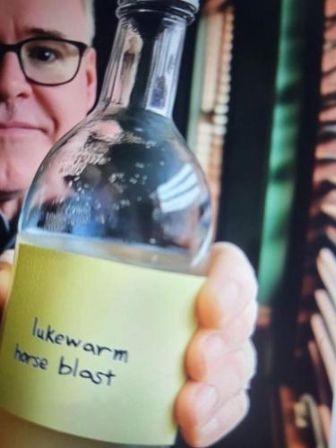 07f83af9-b2c5-41d9-abef-ffd7803fdfd0