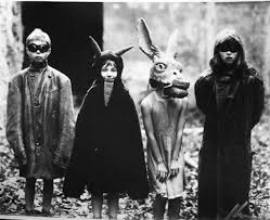 creepy old costumes 20